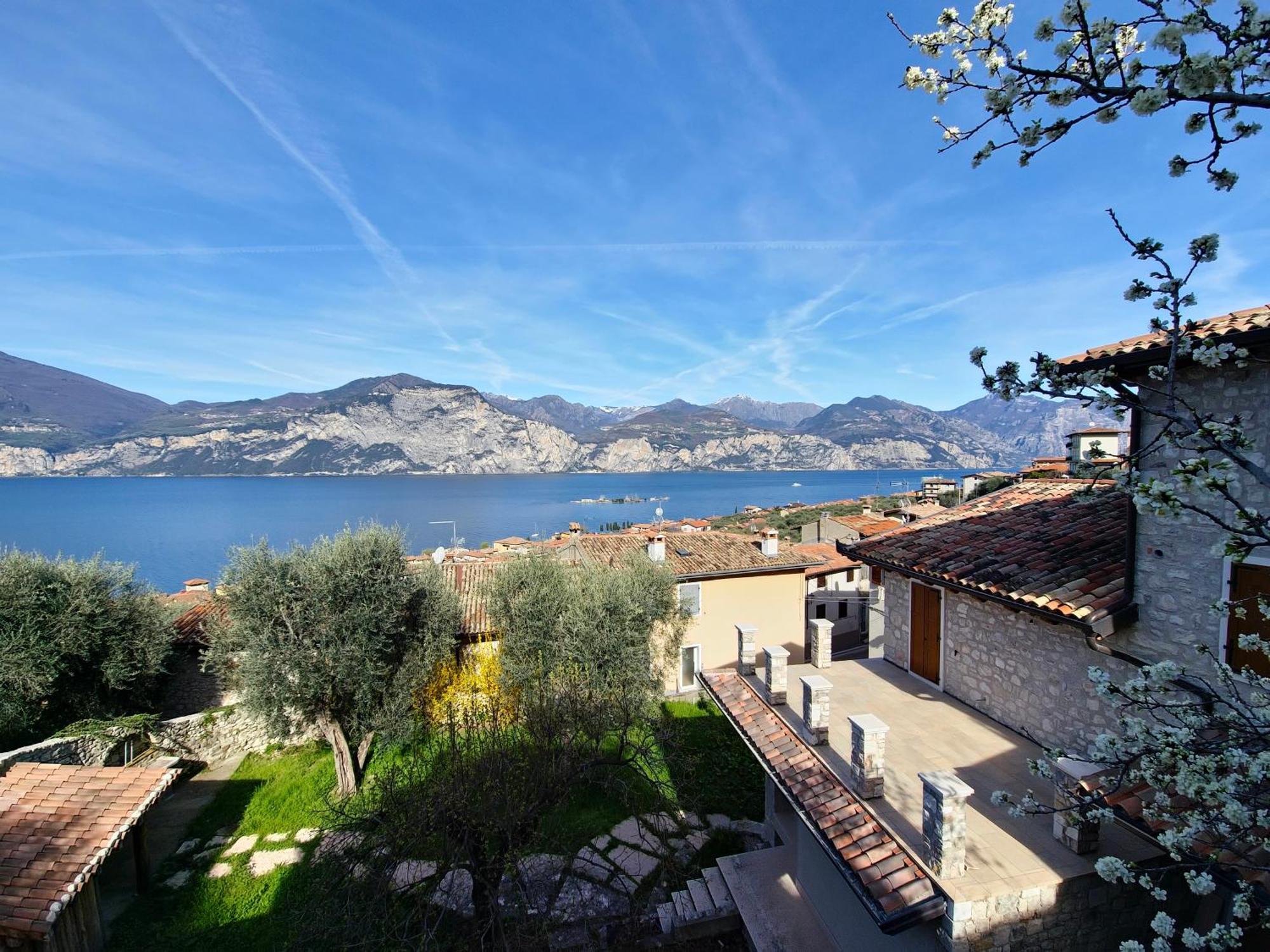 Casa Antico Borgo - Appartamento 1 Assenza di Brenzone Exterior photo